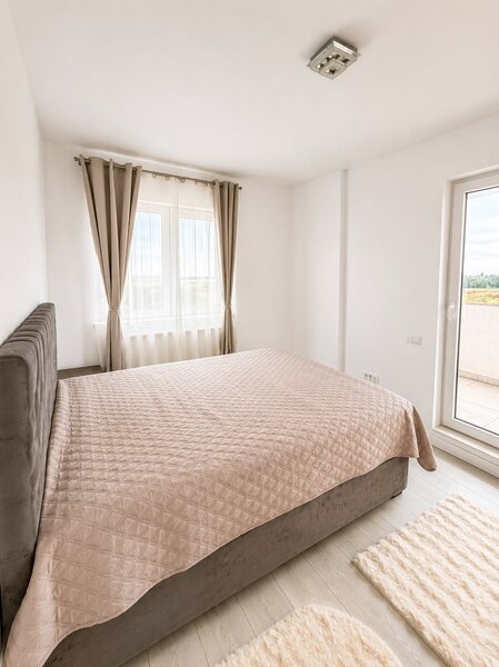 Sector 4 apartament 2 camere prima inchiriere